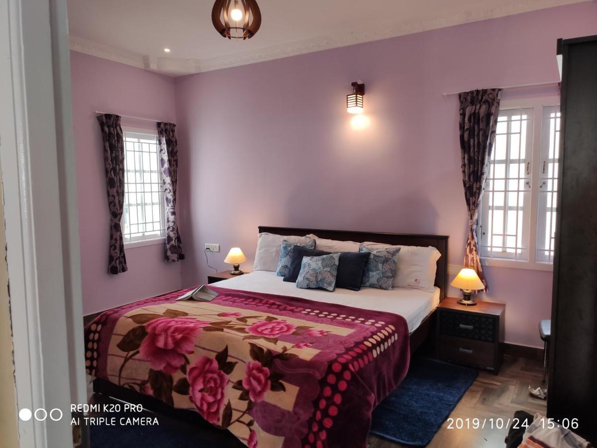 Adhithya Holidays Kodaikanal Phòng bức ảnh